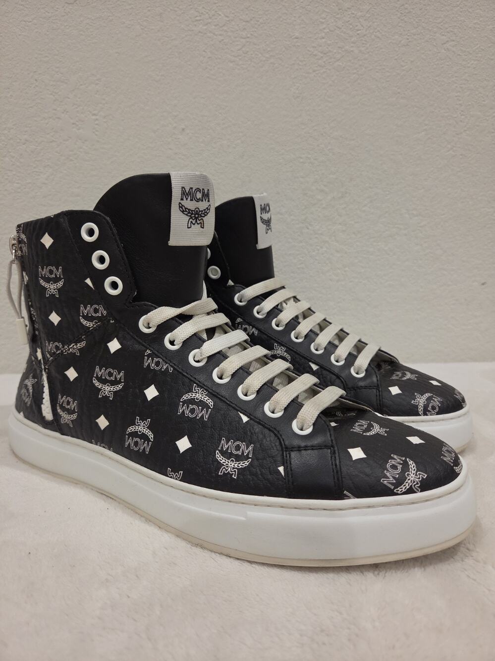 Signature MCM Visetos EU 43 US Men's 10 Womens 12 Black Leather High Top Sneaker